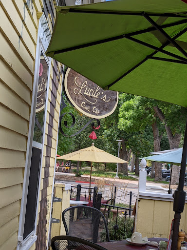 Lucile's - Visual