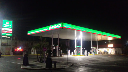 The gas station Moyote - Thumbnail
