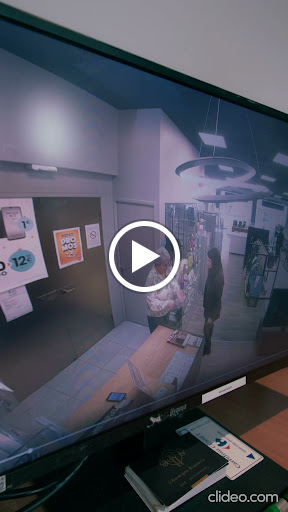 𝙈𝙖𝙪𝙫𝙖𝙞𝙨𝙚 𝙣𝙤𝙪𝙫𝙚𝙡𝙡𝙚 𝙥𝙤𝙪𝙧 𝙀𝙡𝙞𝙣𝙖 : 𝙡𝙚𝙨 𝙘𝙖𝙢𝙚́𝙧𝙖𝙨 𝙛𝙤𝙣𝙘𝙩𝙞𝙤𝙣𝙣𝙚𝙣𝙩 𝙩𝙧𝙚̀𝙨 𝙗𝙞𝙚𝙣. 👁️
On n'installe pas seulement des alarmes et de la vidéo chez nos clients, on les utilise aussi !
 Si vous voulez garder un œil sur vos locaux, vous savez qui appeler.