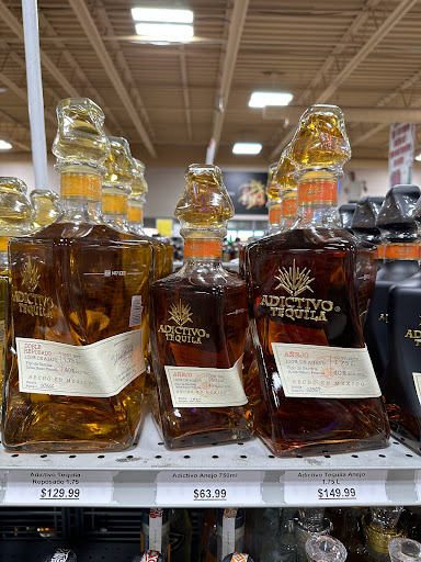 John's Beverage - Visual