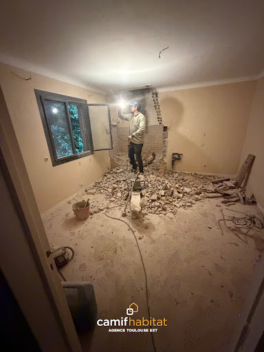 Le chantier avance à Clermont-le-Fort !Après la mise...