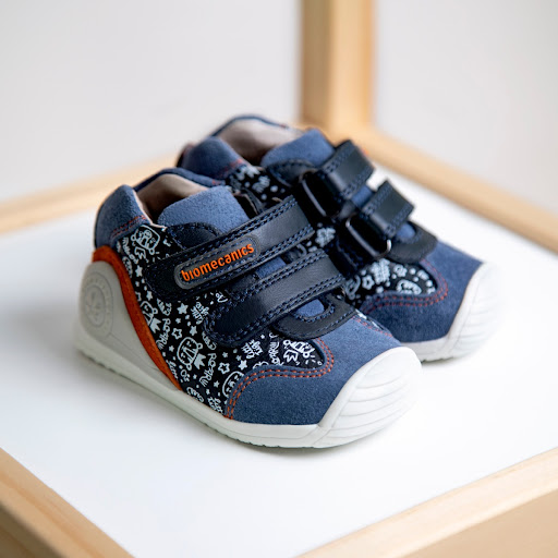 Kinga European Orthopedic Children Shoes - Thumbnail