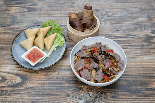 Photo 3 - Le M Viet