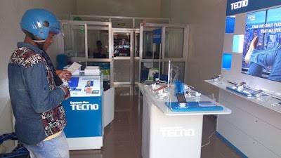 electronics-store