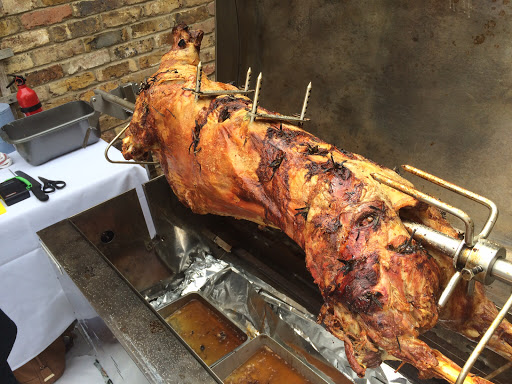 Chiltern Hog Roast & BBQ Co Logo