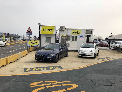 Hertz Autonoleggio - Pisa Airport