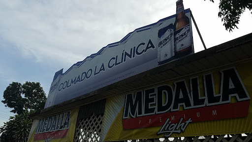 La Clínica