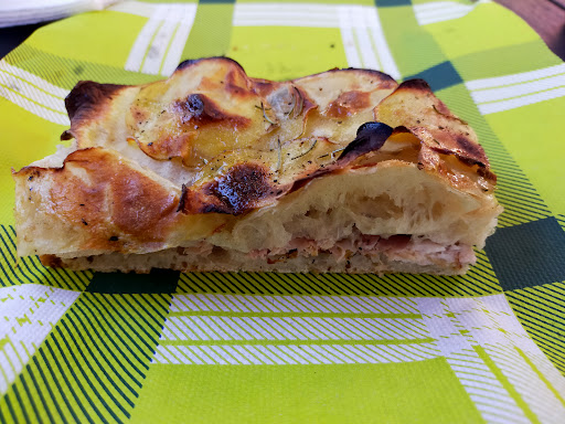 Bomber Pizza - Thumbnail
