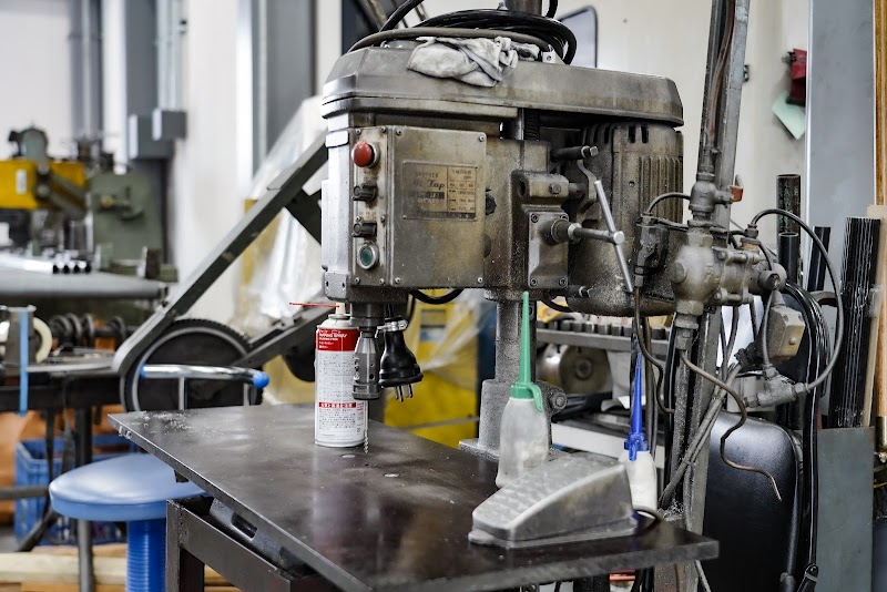 株式会社𠮷持製作所