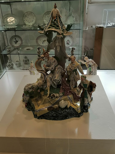 Porcelain Museum in Frankfurt Kronberger House Gallery - Germany