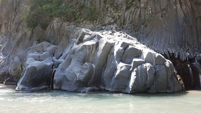 Gole Alcantara Parco Botanico e Geologico