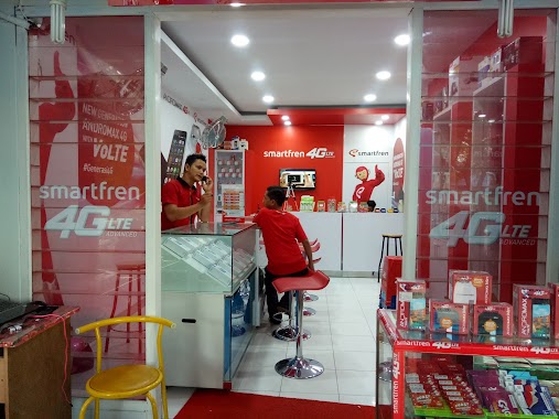 Star Outlet Smartfren Aritech Banda Aceh, Author: CHANNEL OFFICIAL