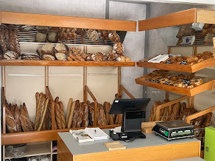 Photo n°24 de Boulangerie Pâtisserie Ludovic Vareille à Solignac (Boulangerie)