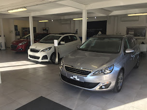 Photo n°11 de PEUGEOT - AUTO CENTER à Châteauneuf-les-Martigues (Concessionnaire automobile)