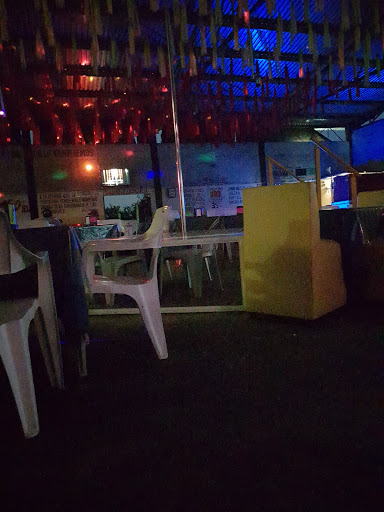 Table Dance Centenario Porky's