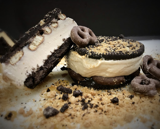 Cowtastic Frozen Yogurt - Thumbnail