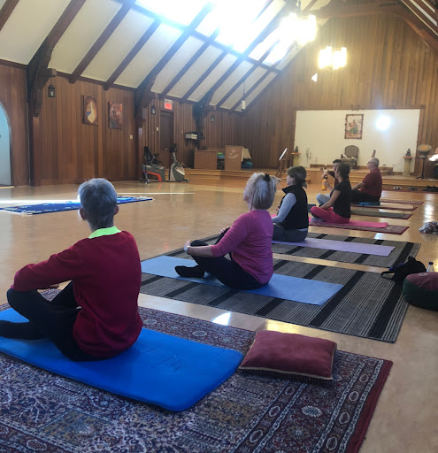 Yoga Royal - Visual