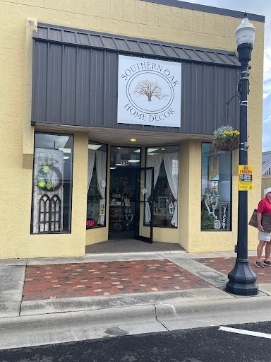 Southern Oak Home Decor