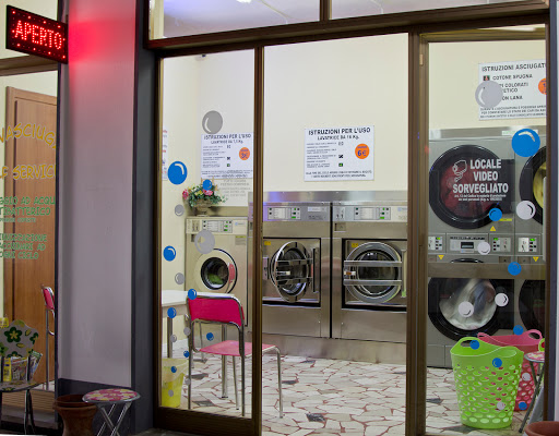lavanderia self service di Barsuglia Silvia Gallery - Italy