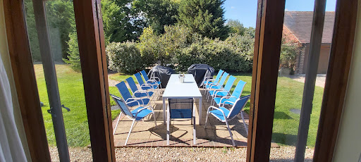 Large Kent Holiday Home - Thumbnail