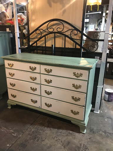 Treasure Box New and used furniture - Thumbnail