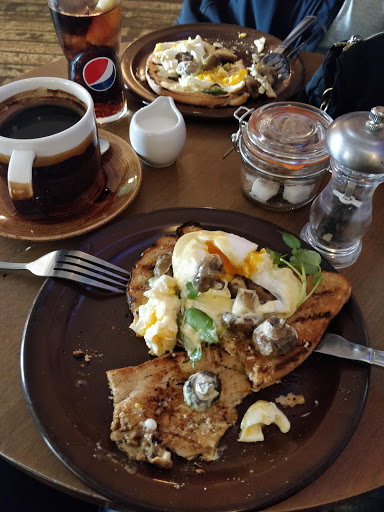 Blind Pig Eccles - Visual