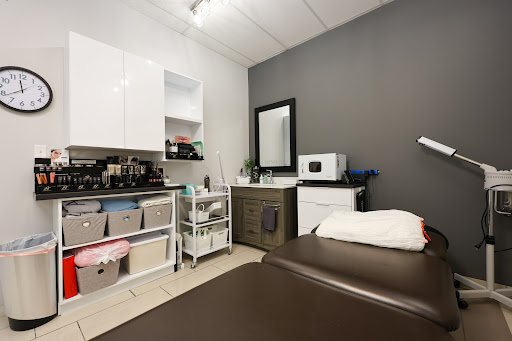 First Impression Hair & Body Studio - Thumbnail