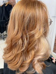 Photo n°35 de Atelier coiffure à Noisiel (Salon de coiffure)