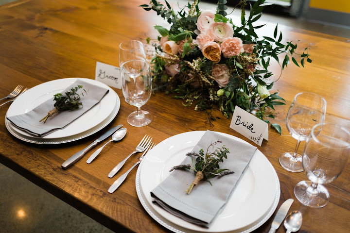 FOOD BUILDING by null