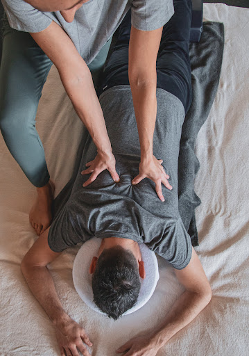 Linda Wilmsen | Shiatsu & Yoga - Thumbnail