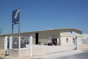 Photo n°7 de M.P.A Matériels Pompage Arrosage à Saint-Gilles (Entrepreneur spécialisé dans les systèmes d'arrosage de pelouse)