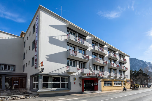 Photo de Camping Caravaneige Locations l'Iscle de Prelles à Saint-Martin-de-Queyrières (05120)