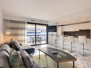 Photo n°18 de CABASSE PEINTURE 🧑‍🎨 Entreprise de Peinture Saint-Tropez Gassin Ramatuelle à Saint-Tropez (Peintre en bâtiment)