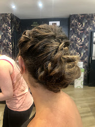 Photo n°15 de L' essentiel by L (Coiffeur-Créateur) à Mudaison (Salon de coiffure)