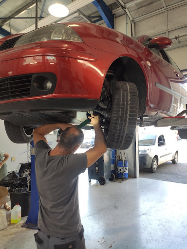 Garage Les Gavottes - Thumbnail