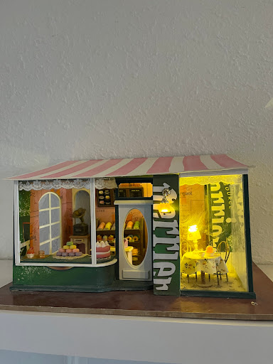 Four Chicken Gallery