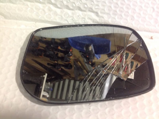 Ian's Car Mirrors Logo