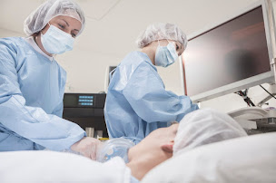 Photo n°4 de Dr Anne-Lise NICOLAS - Spécialiste en chirurgie vasculaire - Traitement des varices à Rodez (Médecin)