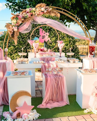 "Ο Γαλανης" Καφεκοπτειο - Ξηροί Καρποί - Ζαχαρώδη - Κουφέτα - Τραπέζια Ευχών- Είδη Γάμου Βάπτισης - Είδη Δώρων - Καφετέρια