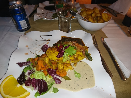 Sannas Restaurang & Pizzeria - Thumbnail