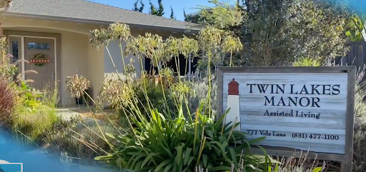 Twin Lakes Manor