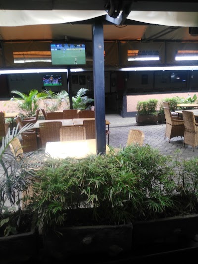 Photos of D-Lux Lounge