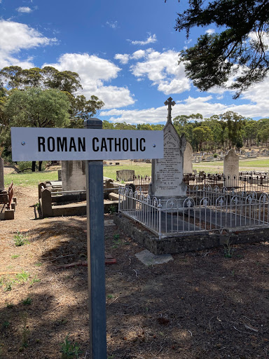 Chewton Cemetery