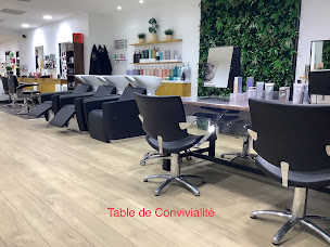 Photo n°22 de Le 29 Bourgtheroulde à Grand Bourgtheroulde (Salon de coiffure)