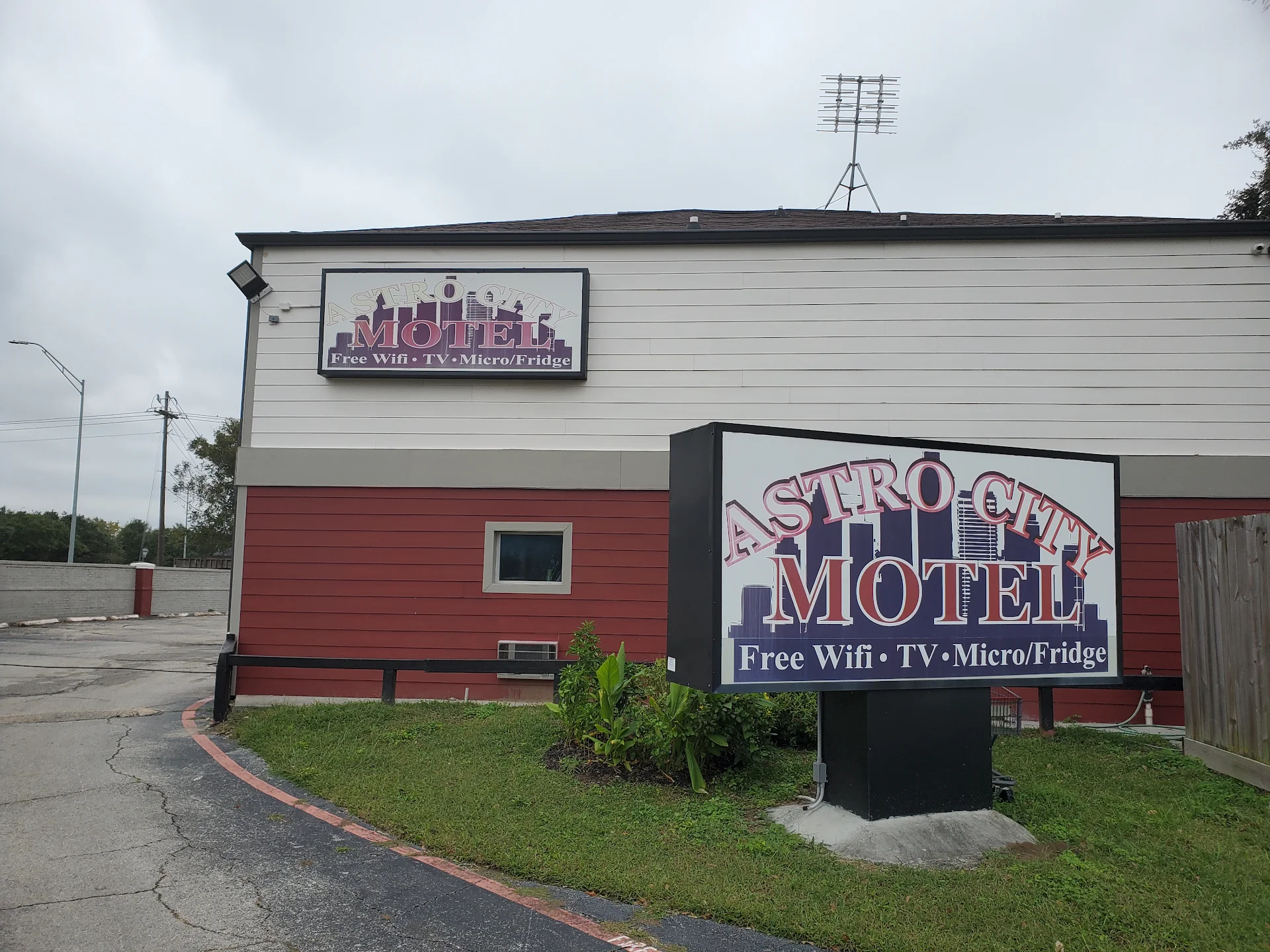Astro City Motel