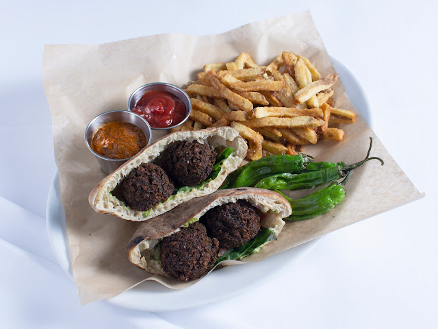 Lulu Kitchen & Bar by null