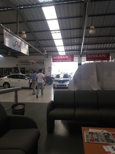 Photos of Nissan Vegusa Guanajuato