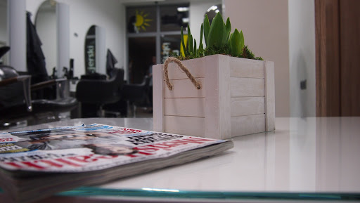 Hairdressers, Tanning, Piercing Ears