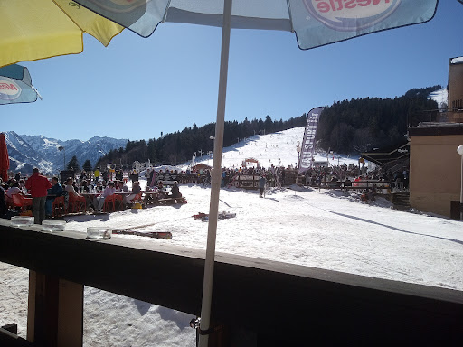 Nikita Sports location ski Ax les Thermes pied des pistes - Thumbnail