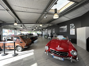 Photo n°4 de BStore by Lacharrette à Cavaillon (Concessionnaire automobile)